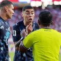 Miguel Almiron expulsé lors du match Turquie-Paraguay
