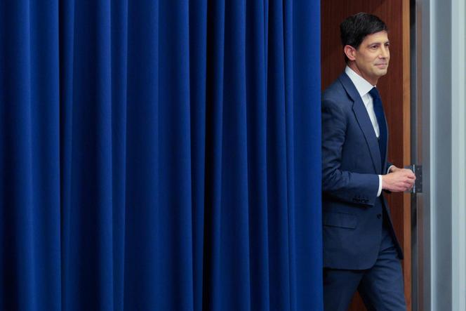 d2a0a1a4-5ab6-46d9-b2df-ad05a68149a4 La politique monétaire de la Réserve fédérale américaine sous Kevin Warsh