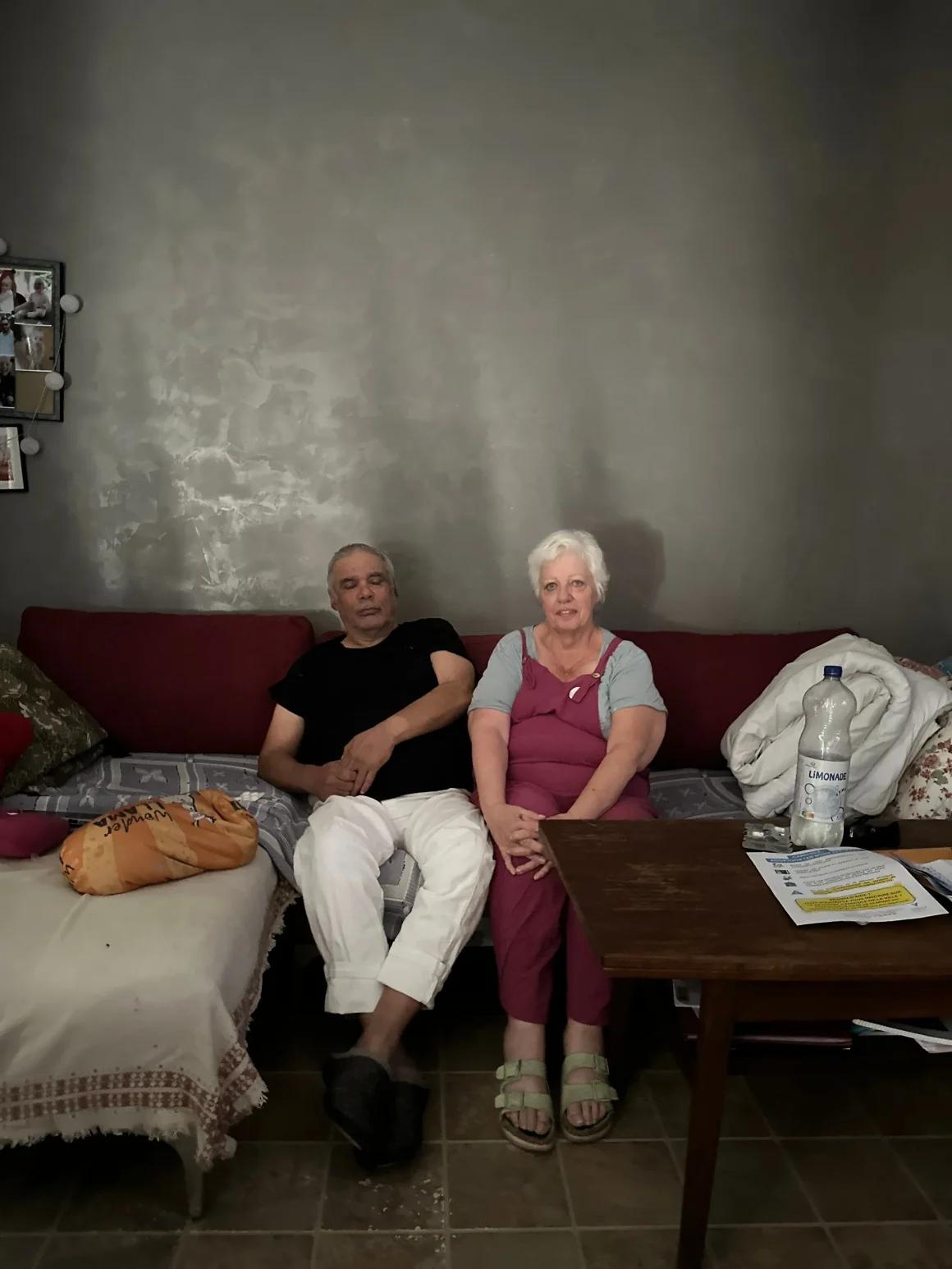 Conditions de Vie Difficiles dans le Bidonville de Seine-Saint-Denis