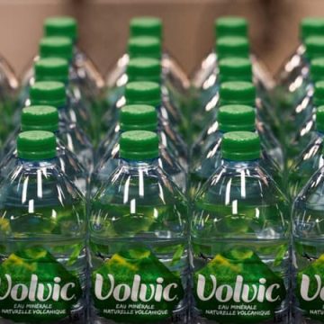 e4812dba-90a6-4707-adcc-4f00b185f7f6 Volvic jugée coupable de pratiques commerciales trompeuses