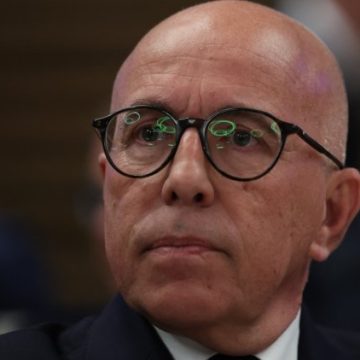 Le maire de Nice exige le départ du ministre des Transports après des menaces