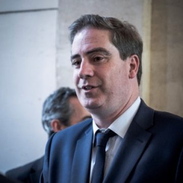 e826d251-41f3-4afd-b32a-23b96dac7c7a Olivier Becht en Visée pour la Course Présidentielle