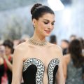 Anne Hathaway annonce une nouvelle grossesse sur Instagram