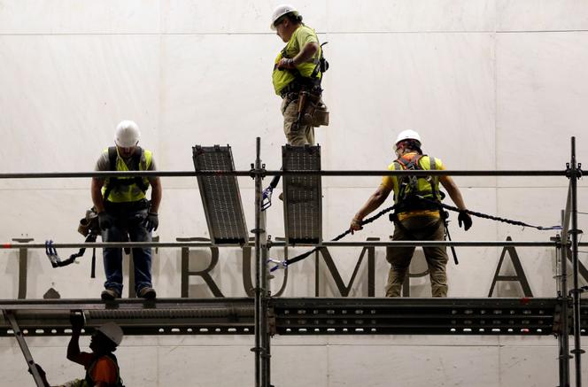 f142c7d8-1241-4892-a129-836405afe98b Le retrait du nom de Donald Trump au Kennedy Center