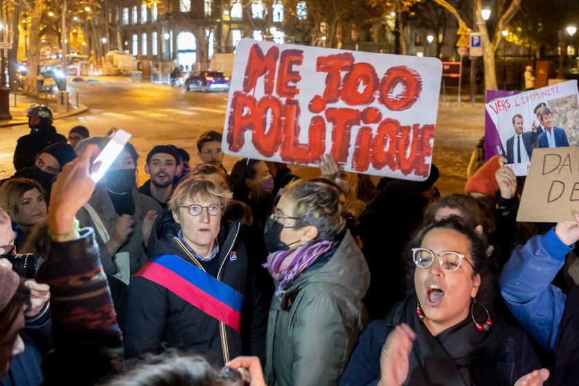 f8d79762-3a17-4262-bedb-d63fecb3f098 Un débat sur la médiatisation des violences chez les élus