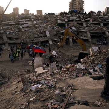 Un mois après les séismes dévastateurs au Venezuela, silence et mémoire des victimes