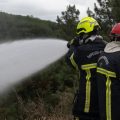 Un pompier volontaire meurt en intervention lors d’un feu de forêt en Savoie
