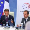 Macron Mobilisé Face aux Incendies de Forêt