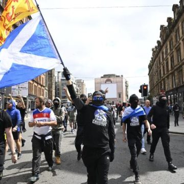 Manifestations contre l’immigration à Glasgow