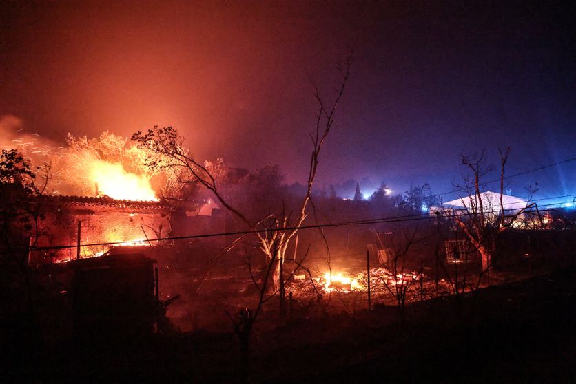 FRANCE-WILDFIRE-ENVIRONMENT Incendie à Cotignac : Le sanctuaire et le monastère sauvés des flammes