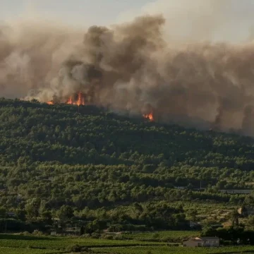 Les incendies d&rsquo;été ravagent le sud de la France