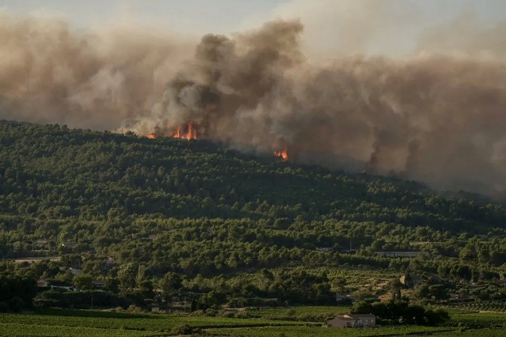 249d4851-17c8-457d-8fdc-25d6733bc354 Les incendies d’été ravagent le sud de la France