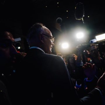 Edouard Philippe : Premier grand meeting de campagne à Paris