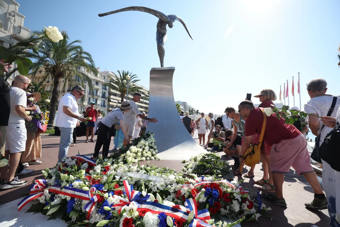 Hommage aux victimes de l’attentat de Nice dix ans plus tard