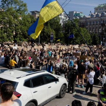 Manifestations en Ukraine contre le limogeage de Mykhaïlo Fedorov