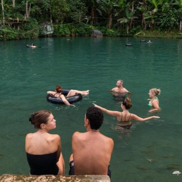 Intoxication au méthanol au Laos : les réactions internationales face à une tragédie