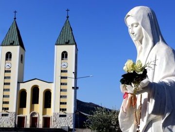 Good Friday in Medjugorje Un voyage d’introspection dans Les Matins merveilleux d’Avril Besson