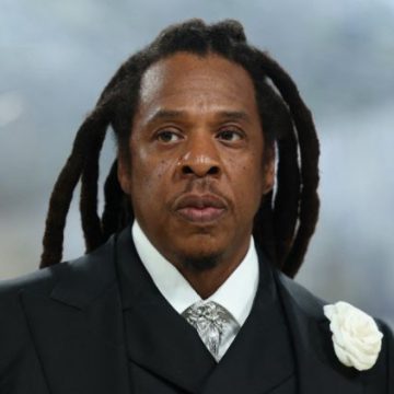 Jay-Z célèbre 30 ans de carrière avec des stars au Yankee Stadium