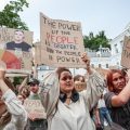 Persistance des manifestations en Ukraine après le limogeage du ministre de la Défense