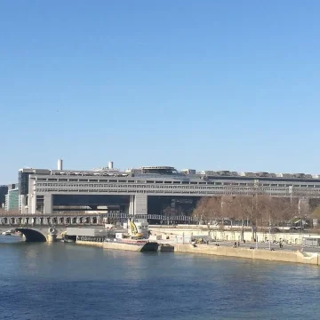 3cd2d9f5-a60b-4e80-b8d0-cbf8a6779c0b L’impact économique d’un incendie majeur sur le bassin d’Arcachon