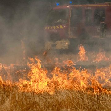 Les incendies en Gironde : le combat contre les flammes