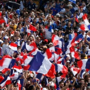 Le développement des fan-zones pour les matchs des Bleus à Paris