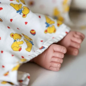 44bac823-4f76-405e-a4cd-aa6a5ca7a53a La Cour de cassation reconnaît la filiation pour des enfants nés de GPA au Canada