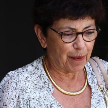 4f404f74-1839-4079-8fbe-5743c3e46d53 La ministre de la transition écologique reste en fonction malgré sa volonté de démissionner