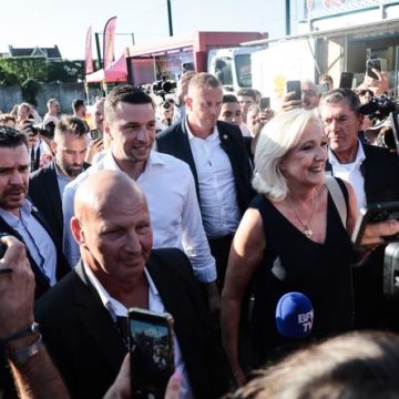 Marine Le Pen et Jordan Bardella : Un duo en pleine lumière avant une décision cruciale