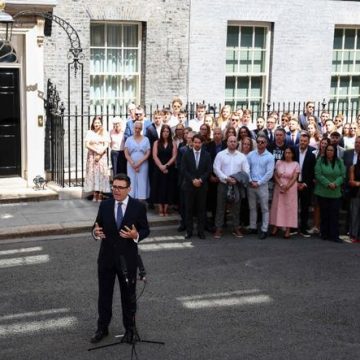 Changement de Premier Ministre au Royaume-Uni: Andy Burnham succède à Keir Starmer