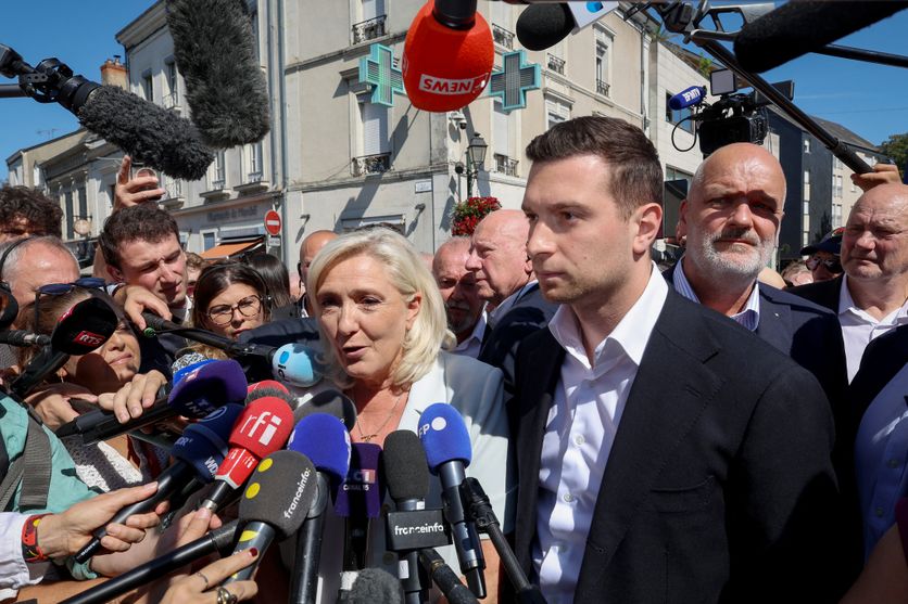 FRANCE-POLITICS-ELECTION-FAR-RIGHT Marine Le Pen et Jordan Bardella en campagne pour la présidentielle de 2027