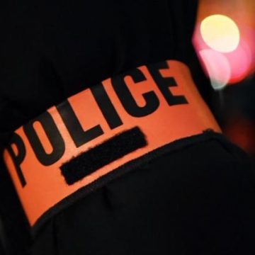 6dd216a6-5b36-462d-96b3-47e287892add Vol à Paris : Enquête en Cours Après un Vol Important