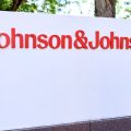 Johnson & Johnson propose un accord de 5,5 milliards de dollars pour régler les litiges liés au talc