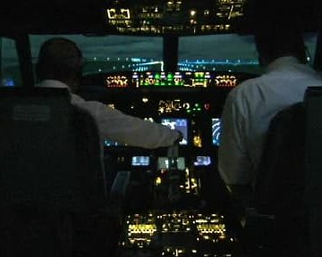 Un pilote de Malaysia Airlines arrêté à Jakarta avec 70,000 comprimés d&rsquo;ecstasy