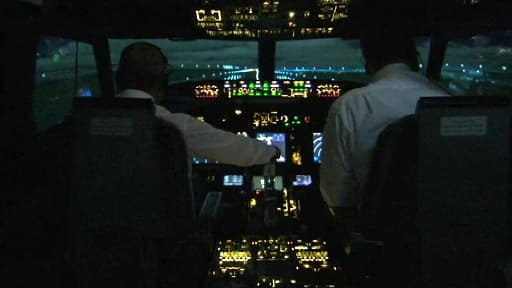 6efed98c-e7c2-4da3-a045-2b002c6f44e0 Un pilote de Malaysia Airlines arrêté à Jakarta avec 70,000 comprimés d’ecstasy