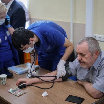 L’opposant russe Boris Nadejdine condamné pour symboles extrémistes