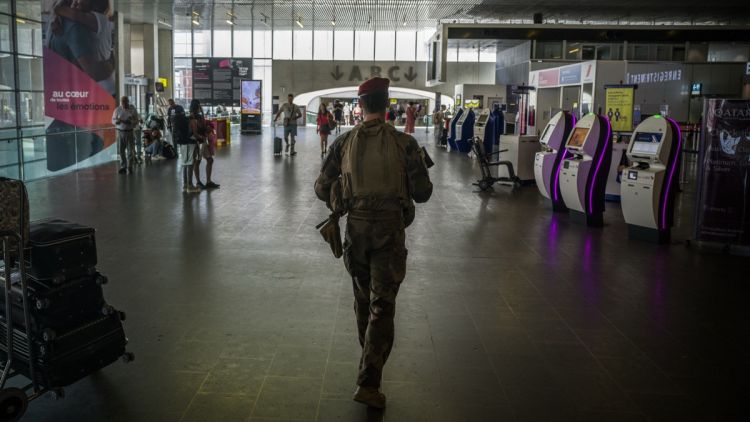 7fff8240-4214-4d9a-a5df-a91dd15eb789 Évolution de la menace terroriste en France : un visage rajeuni et indépendant
