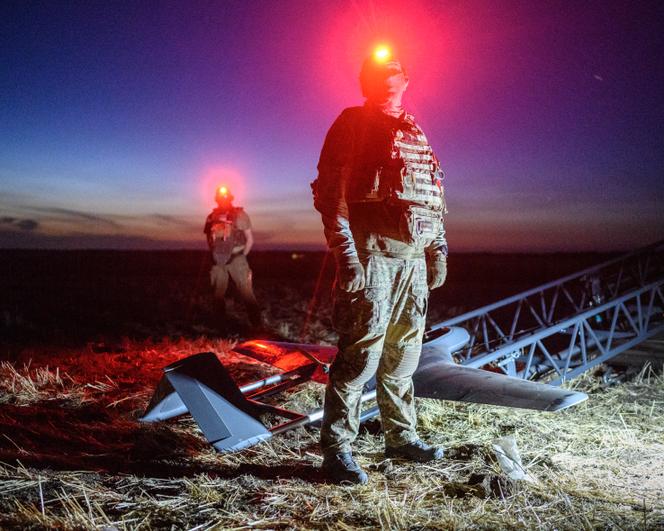 80d822d0-2855-4716-8fbb-8874fc501a1d La brigade des « Oiseaux de Magyar » : Pilotes de drones ukrainiens en action