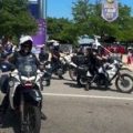La police de Philadelphie escorte les supporters français avant le match