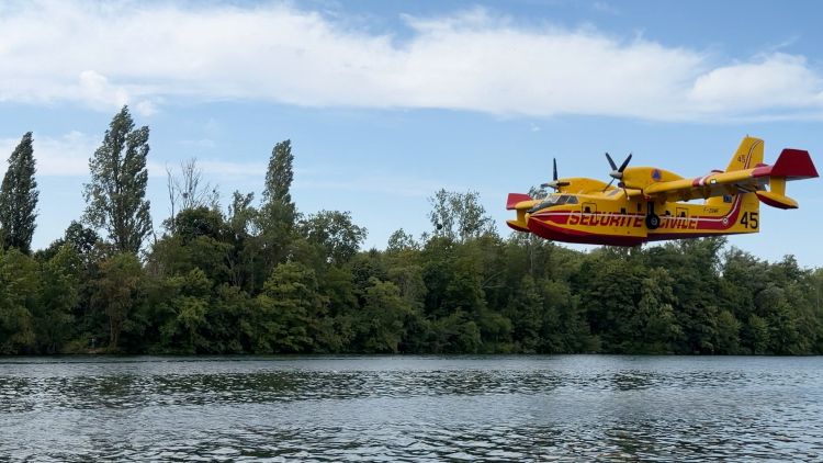 a3bf18b0-3622-43ad-8565-872de792b1b5 Lutte contre les incendies : mobilisation des Canadair en Seine-et-Marne