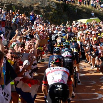 CYCLING-FRA-TDF2022-STAGE12 L’Alpe-d’Huez : Un Défi pour le Tour de France 2026