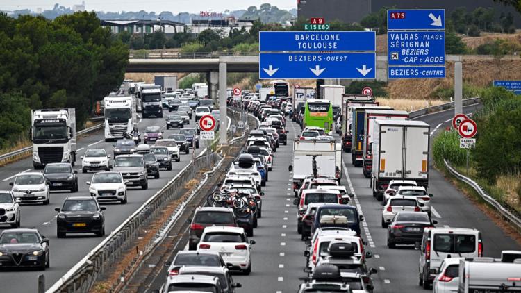 a9d6b473-6942-4542-99db-080c4d53d9a6 Circulation intense en Île-de-France pour le quatrième week-end estival