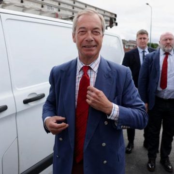 Le soutien controversé de Nigel Farage par George Cottrell