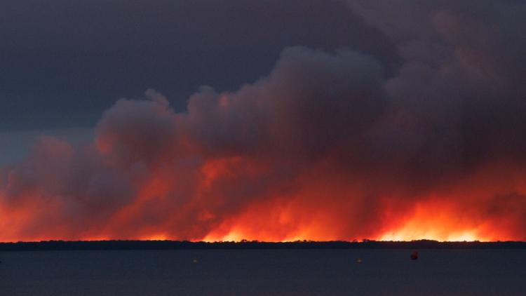b0be4054-3fdd-43a8-abec-34da2e02db7f Incendies en Gironde et conditions météorologiques critiques
