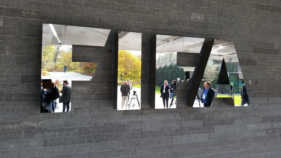 be37c94f-28e6-4d7e-8f45-cb04dcbdab9c Le projet de la FIFA : Ouverture aux investisseurs privés