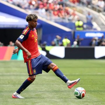 Lamine Yamal, prodige espagnol, prêt à affronter les Bleus