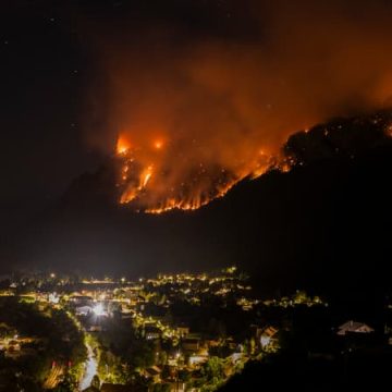 Incendie dans le massif de Bois-Noir: situation critique mais maîtrisée
