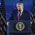 Donald Trump met en garde contre une résurgence du communisme
