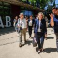 La ministre de la culture confirme des coupes budgétaires