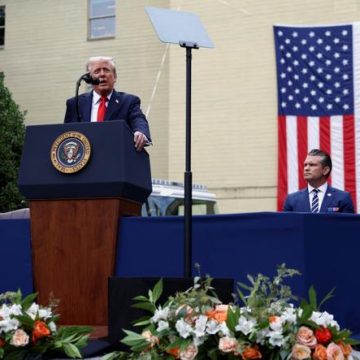 Suspension d’un technicien du prompteur de Donald Trump